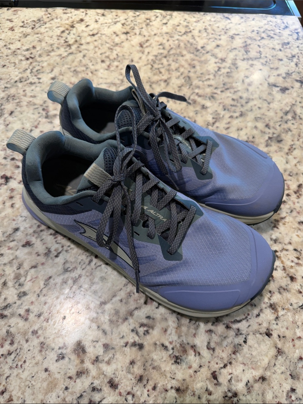 Altra Lone Peak 9 Women's Lavender and Gray Athletic Trail Shoes size 11